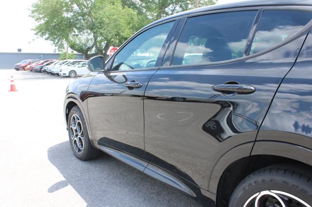 Used 2025 Alfa Romeo Tonale AWD/4WD image 46