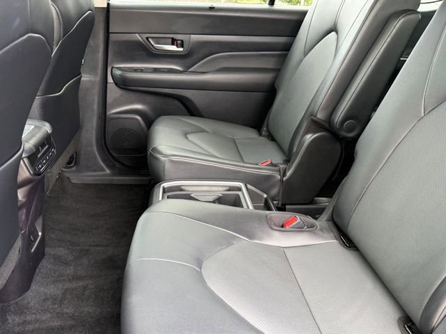 Used 2025 Toyota Grand Highlander FWD image 28