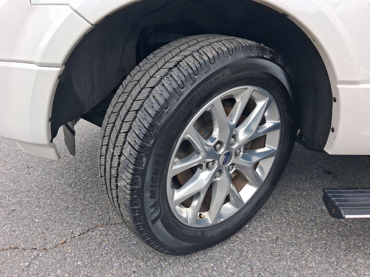 Used 2017 Ford Expedition Max Limited AWD/4WD image 47