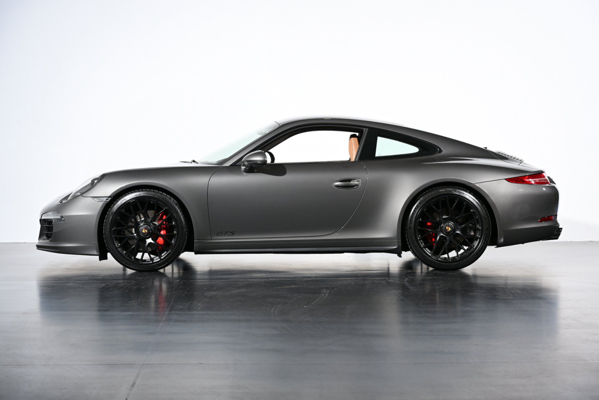 Used 2015 Porsche 911 Carrera 4 GTS AWD/4WD image 13