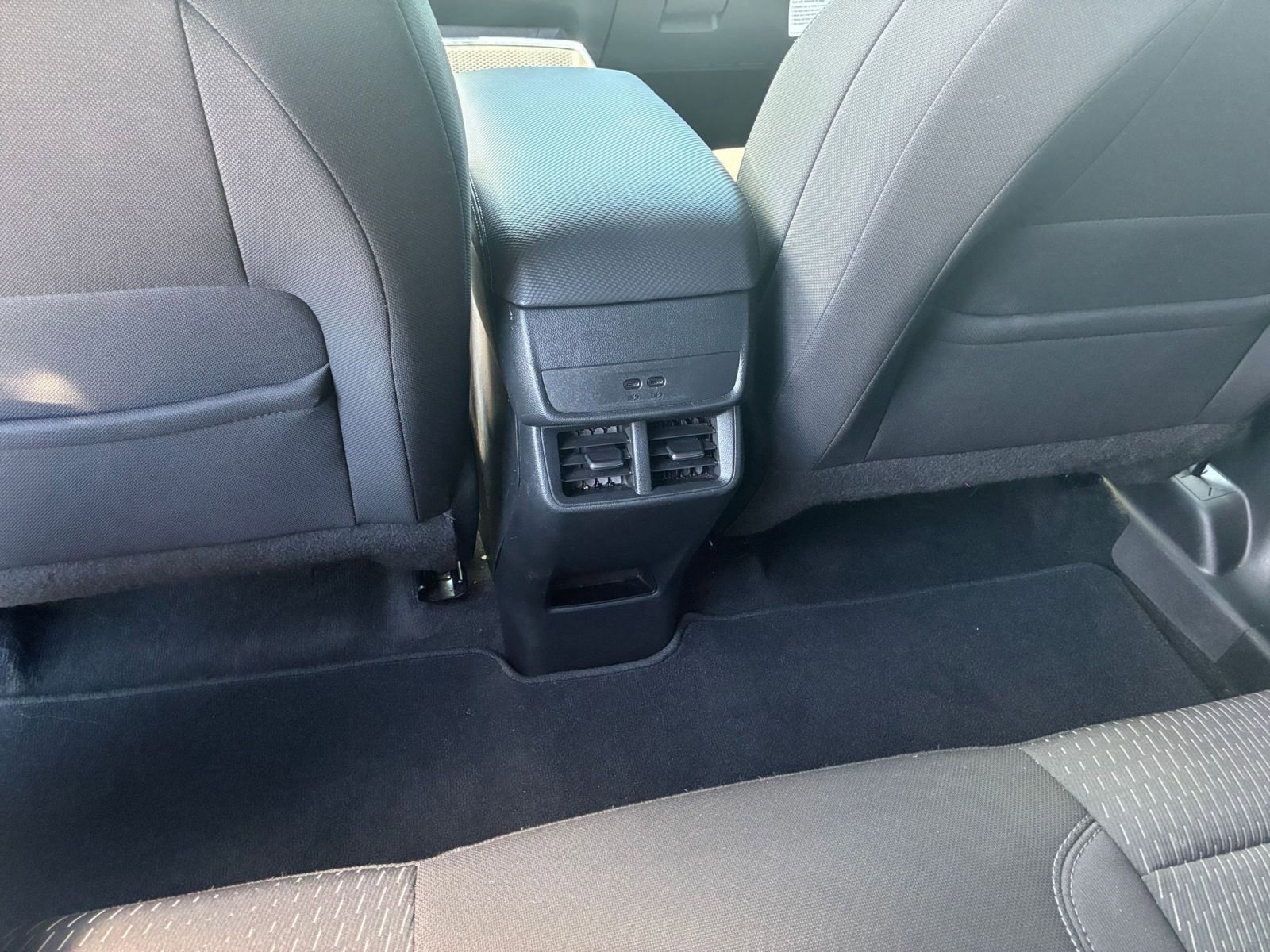 Used 2025 Chevrolet Equinox LT AWD/4WD image 19