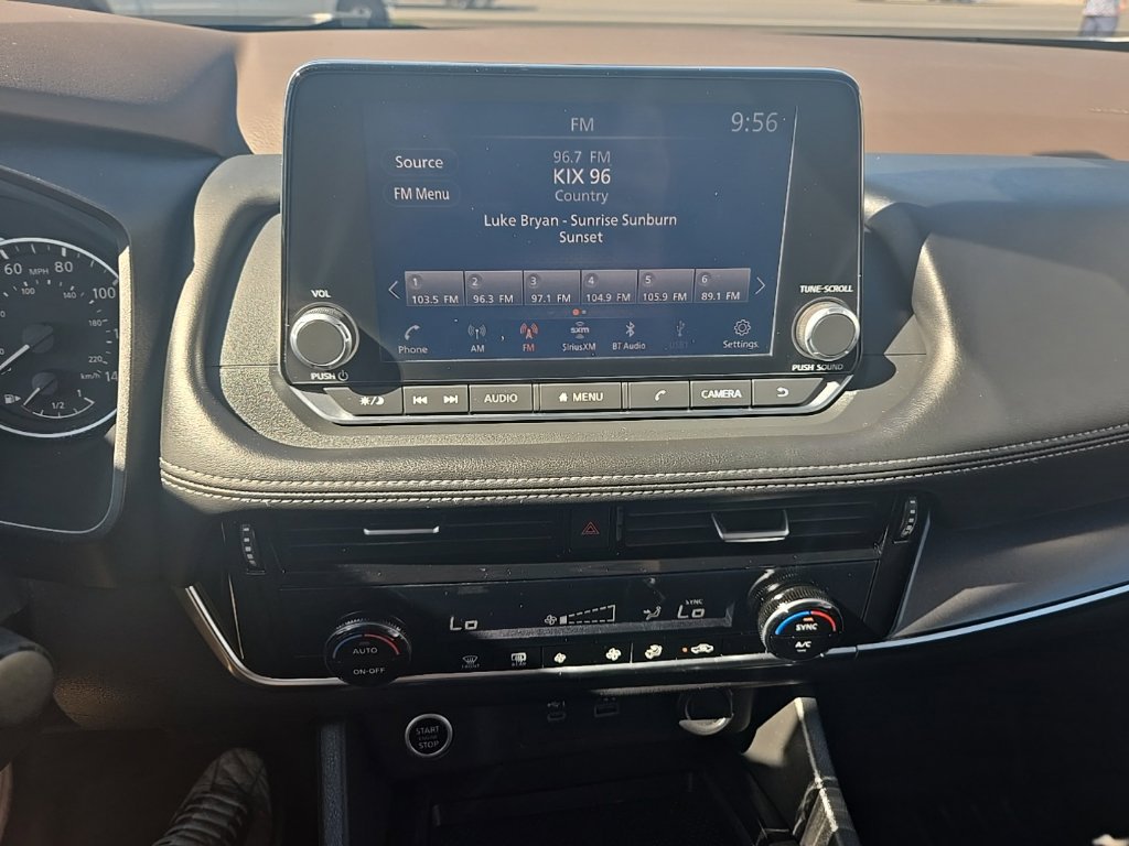 Used 2022 Nissan Rogue SV AWD/4WD image 19