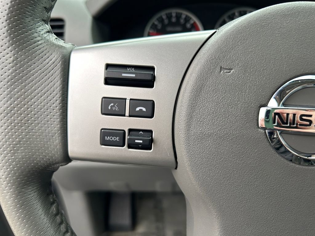 Used 2017 Nissan Frontier SL image 17