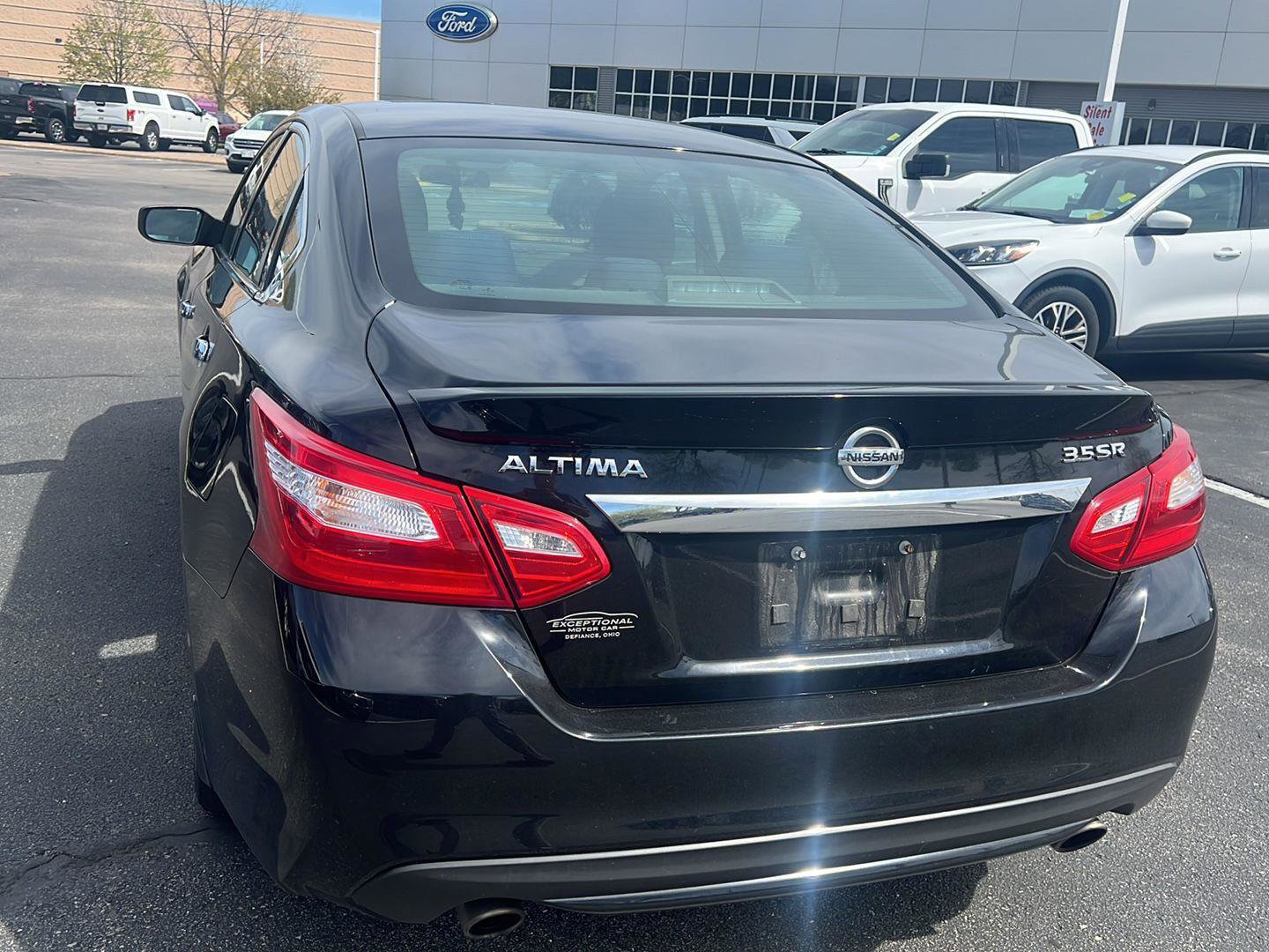 Used 2016 Nissan Altima 3.5 SR FWD image 7