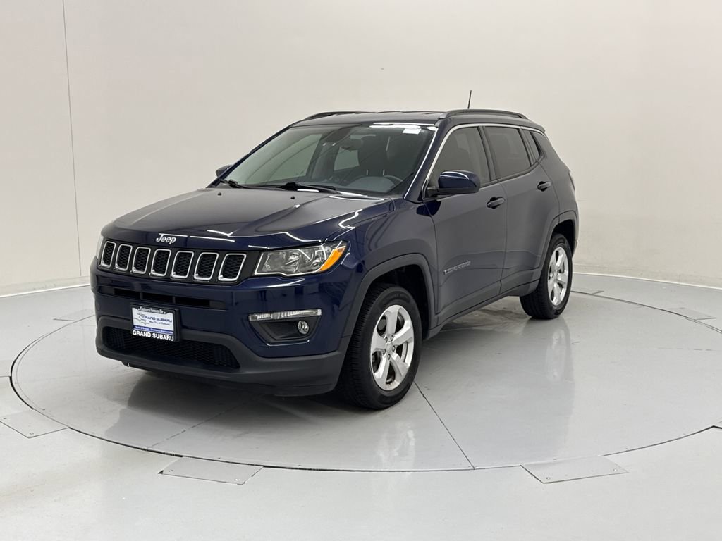 Used 2020 Jeep Compass Latitude w/ Cold Weather Group AWD/4WD image 2