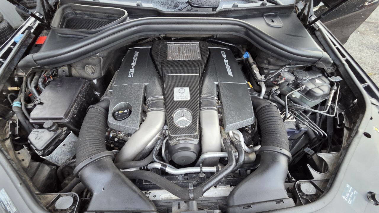 Used 2012 Mercedes-Benz ML 63 AMG 4MATIC image 20