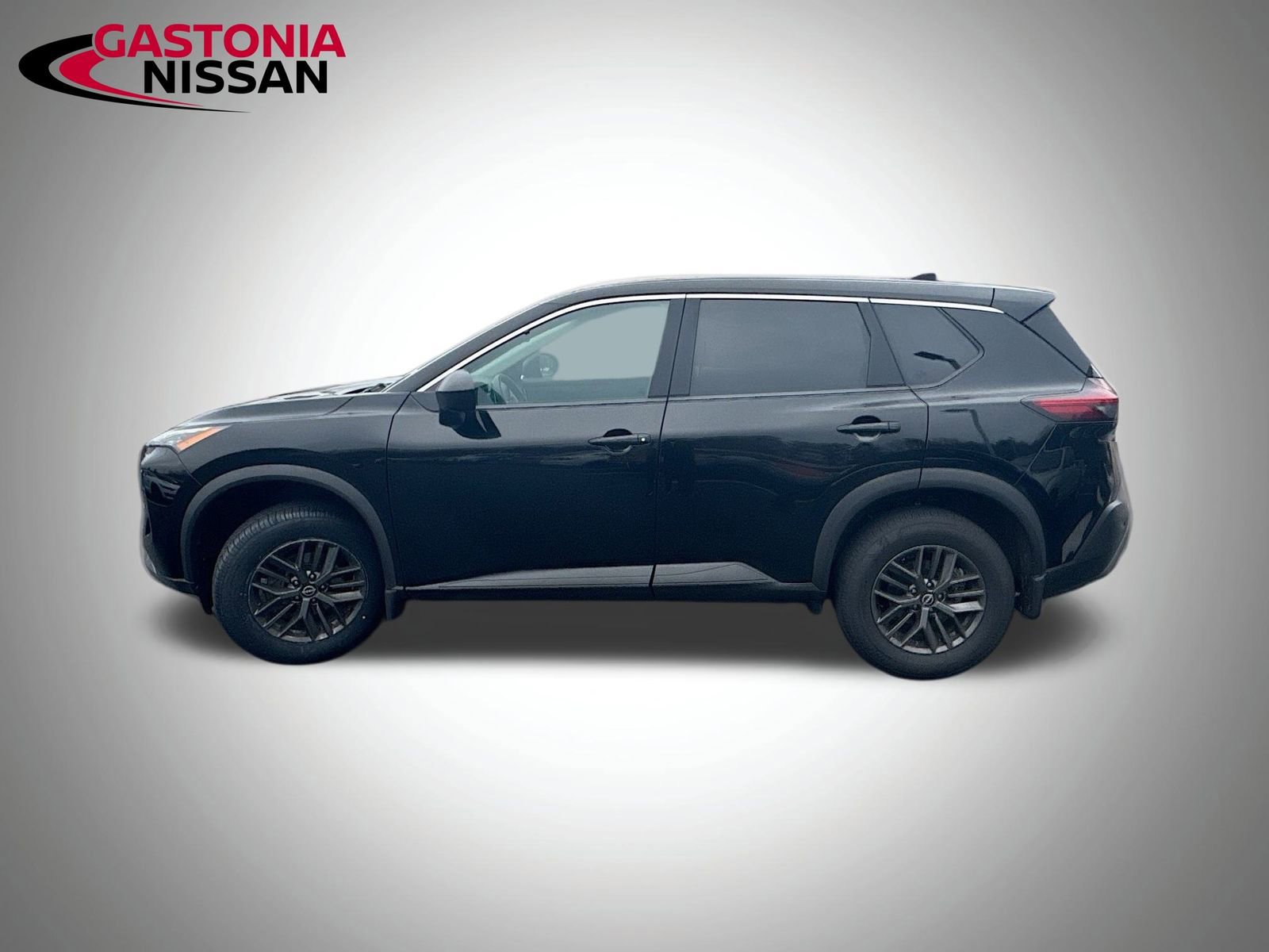 Used 2023 Nissan Rogue S image 5