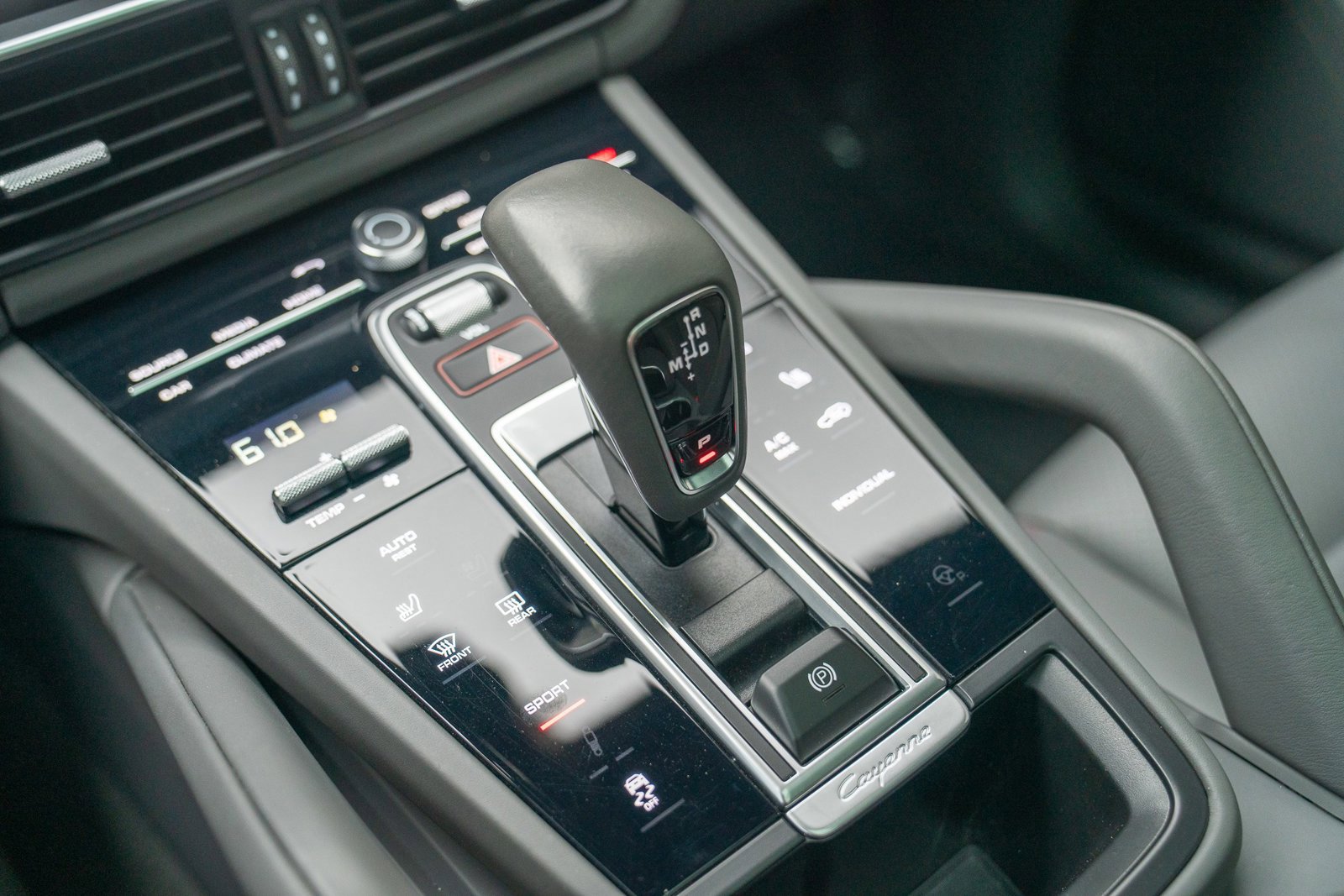 Used 2023 Porsche Cayenne image 20