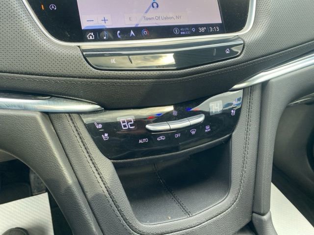 Used 2023 Cadillac XT5 Premium Luxury w/ Technology Package image 15