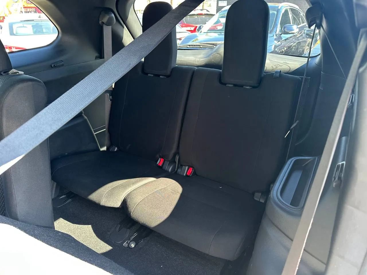 Used 2018 Mitsubishi Outlander LE image 34