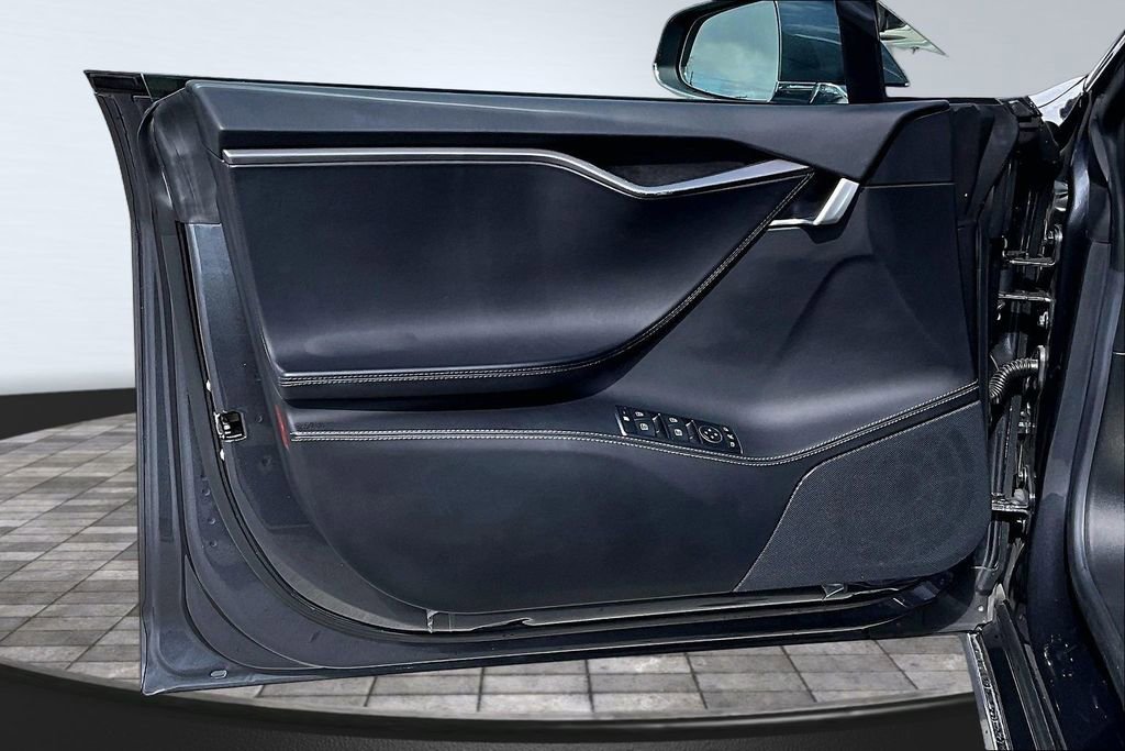 Used 2018 Tesla Model S P100D image 13