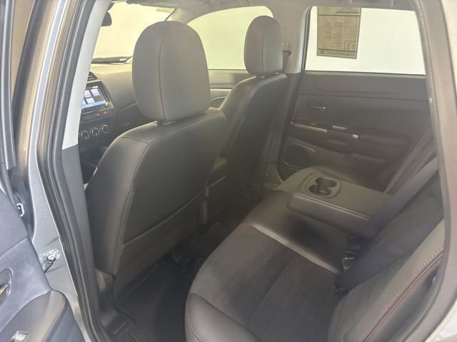 Used 2022 Mitsubishi Outlander Sport SE image 17