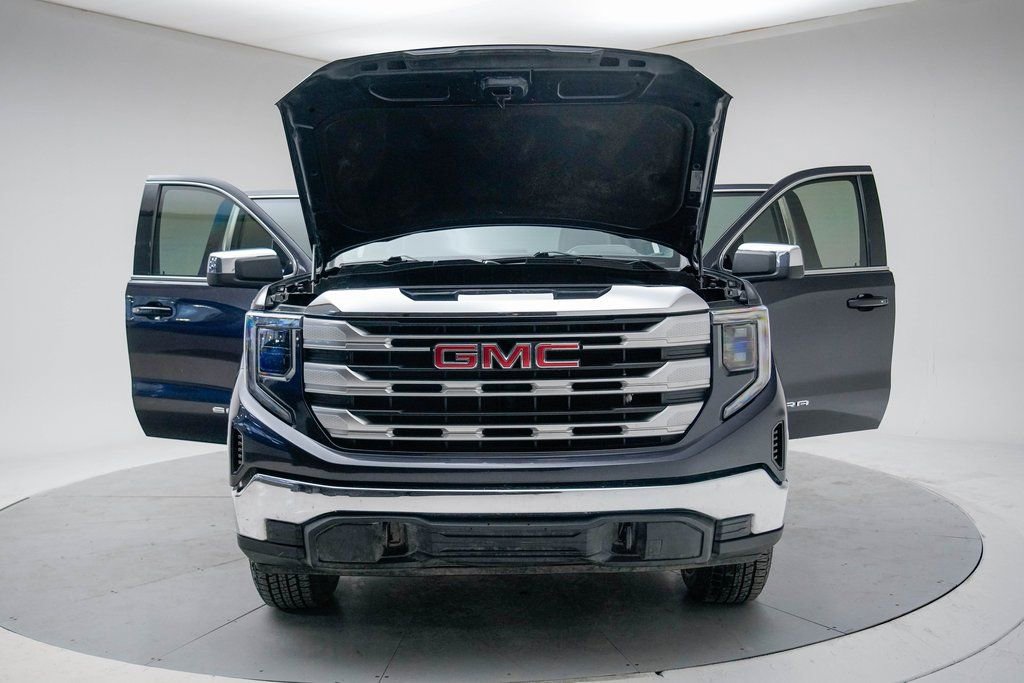 Used 2022 GMC Sierra 1500 SLE AWD/4WD image 16
