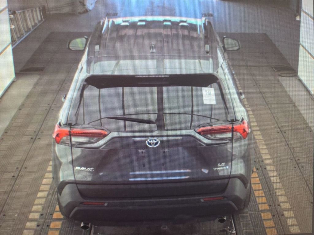 Used 2024 Toyota RAV4 LE AWD/4WD image 19