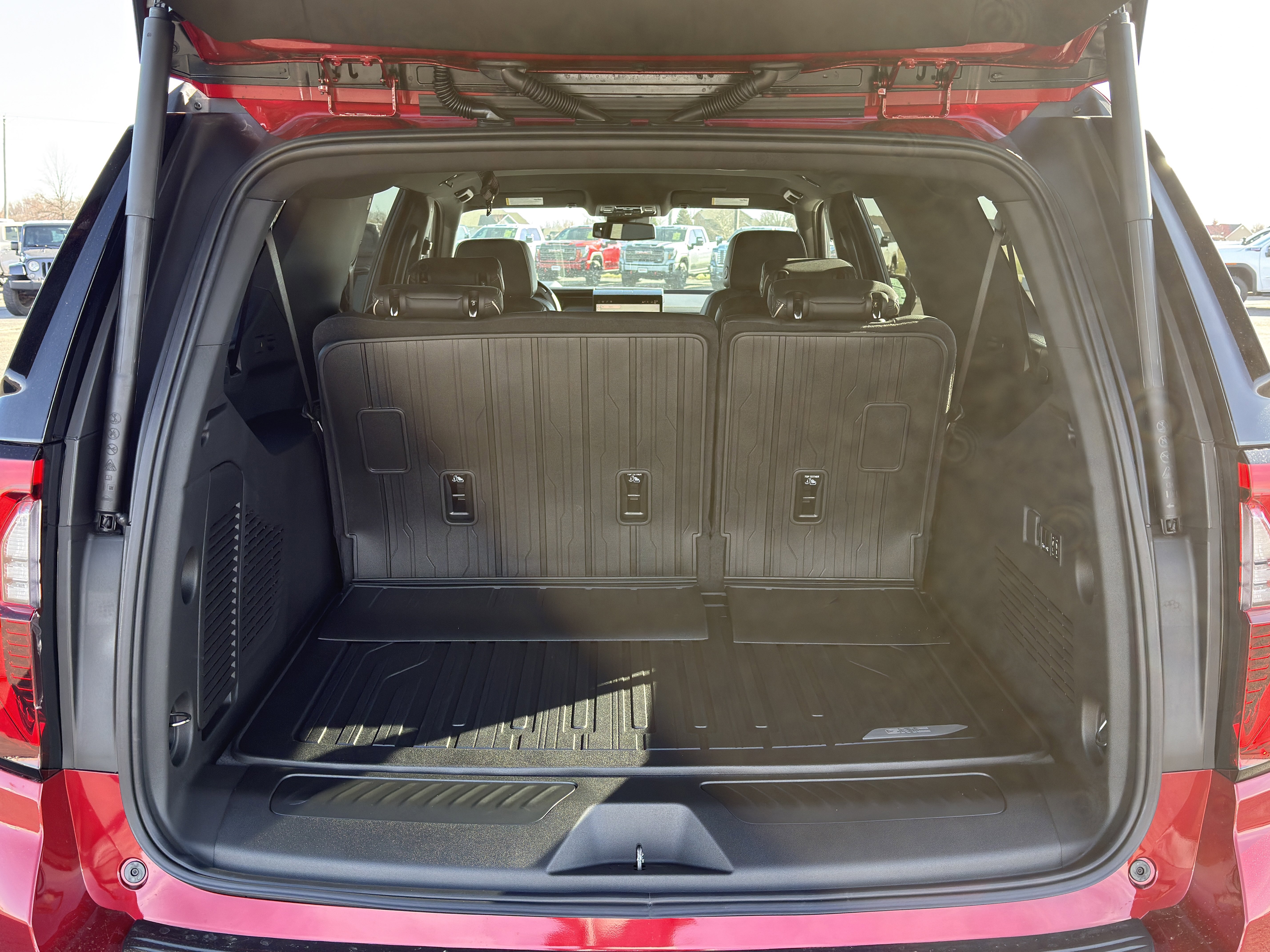 New 2026 GMC Yukon XL Elevation image 5