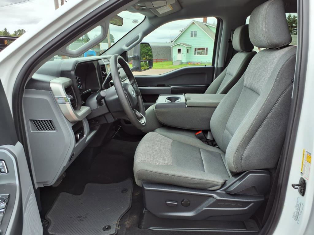 Used 2025 Ford F350 XLT image 10