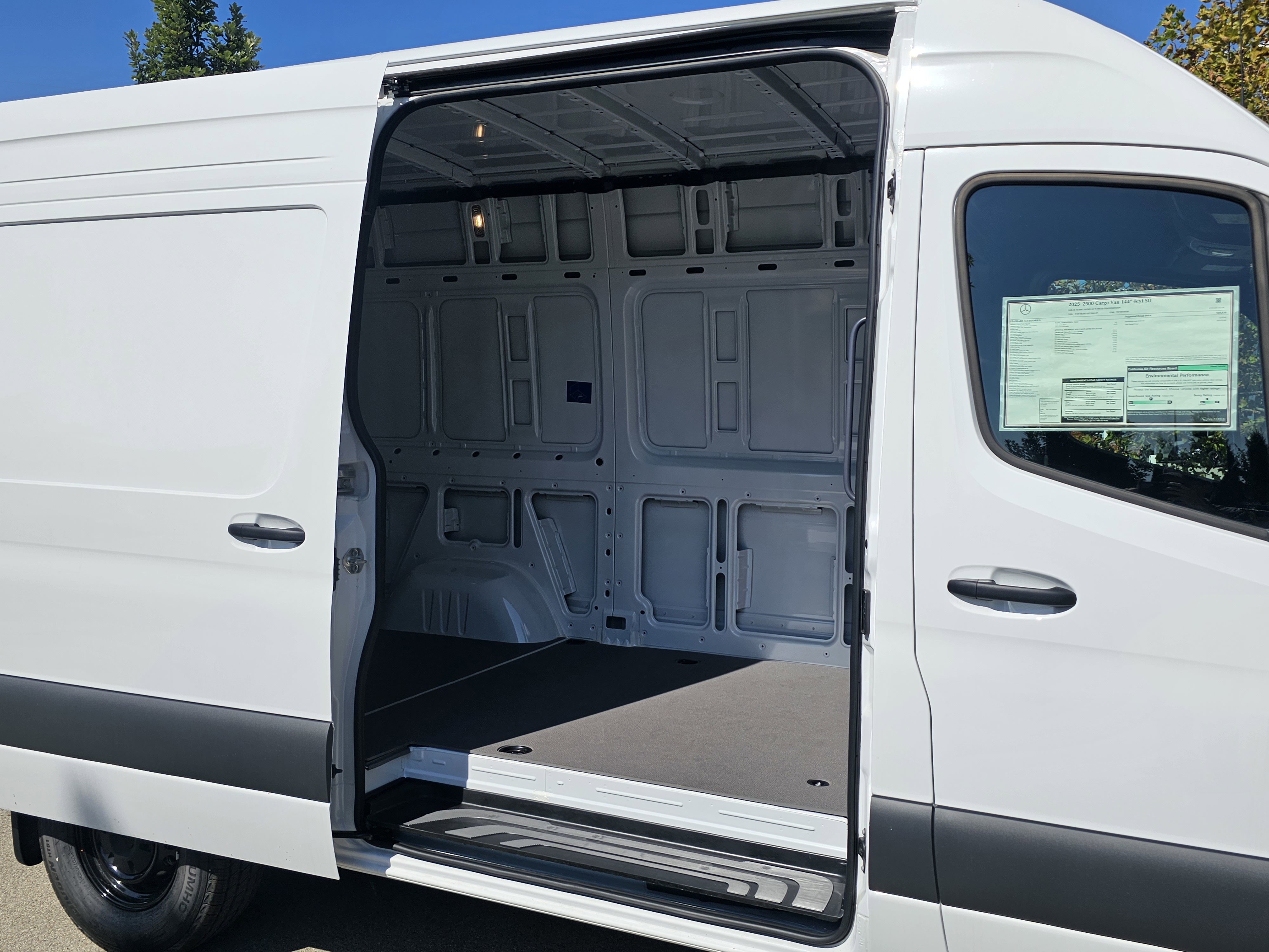 New 2025 Mercedes-Benz Sprinter 2500 image 2