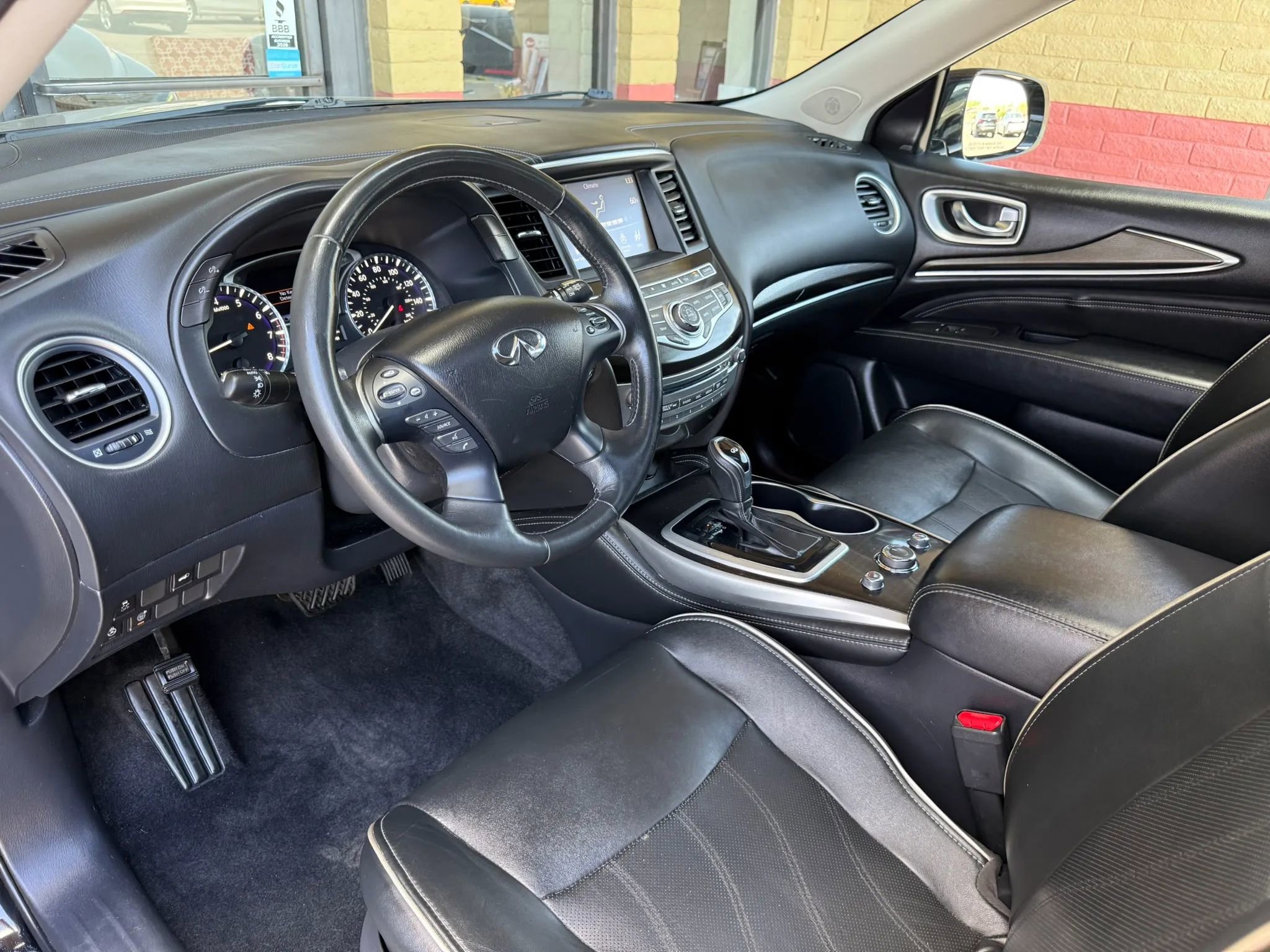 Used 2020 INFINITI QX60 Luxe w/ Essential Package FWD image 16