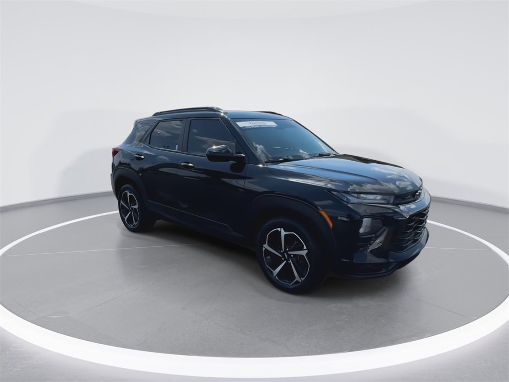Certified 2021 Chevrolet TrailBlazer RS w/ Convenience Package image 2