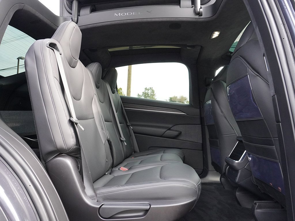 Used 2022 Tesla Model X image 44