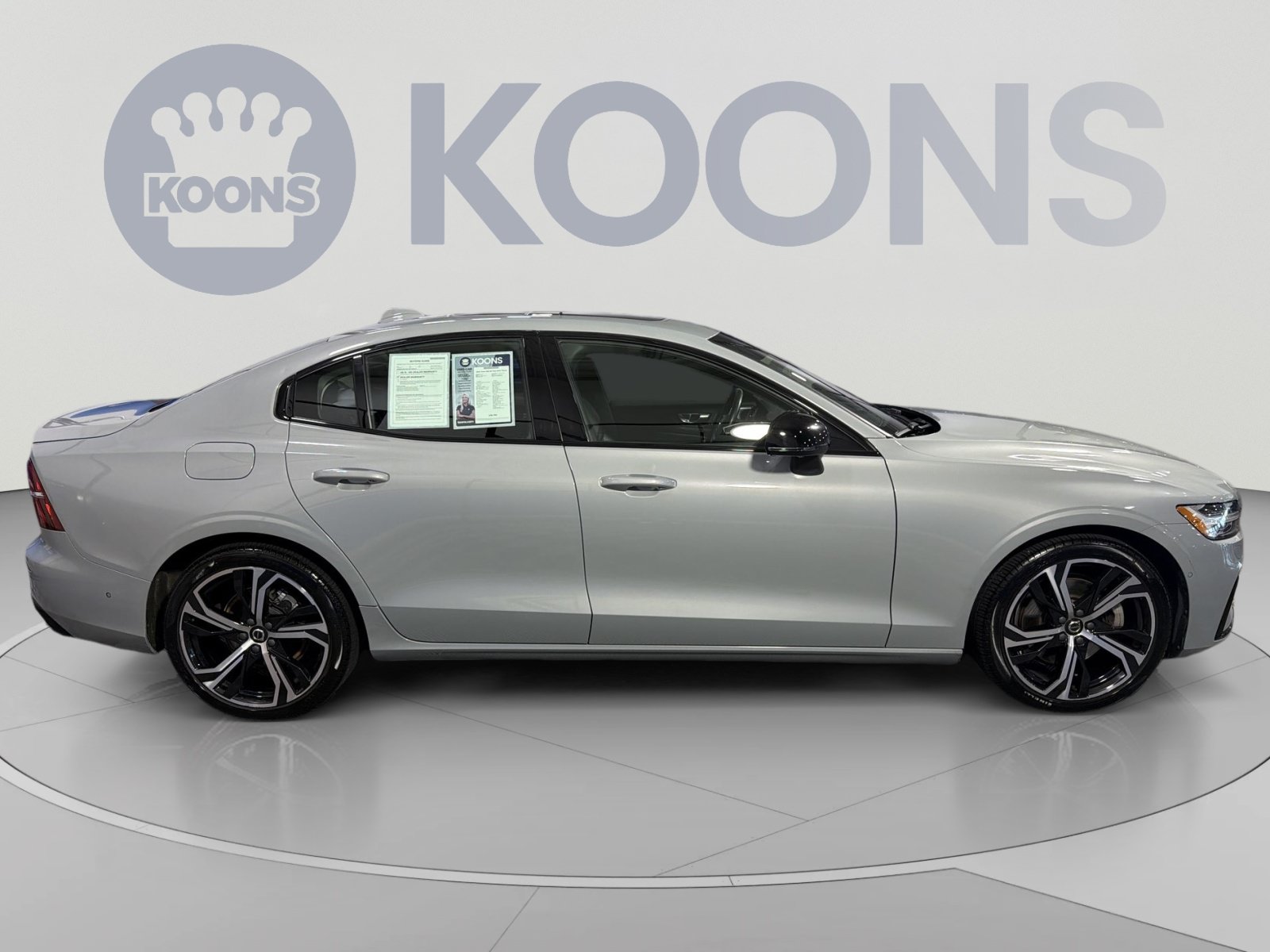 Used 2024 Volvo S60 B5 Plus AWD/4WD image 5