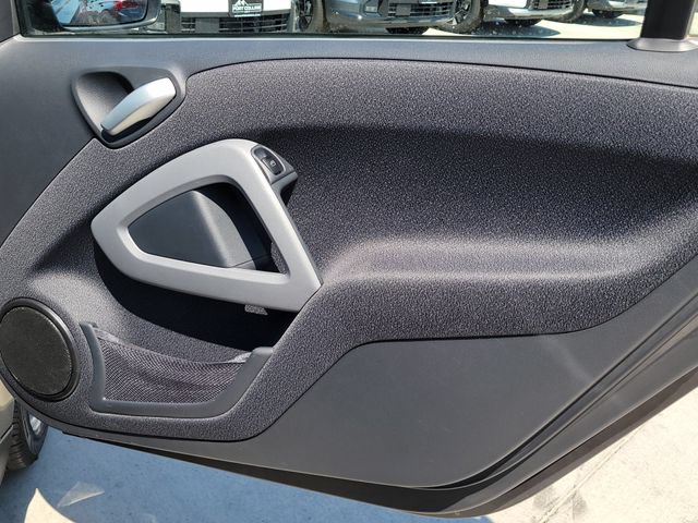 Used 2009 smart fortwo Coupe RWD image 19
