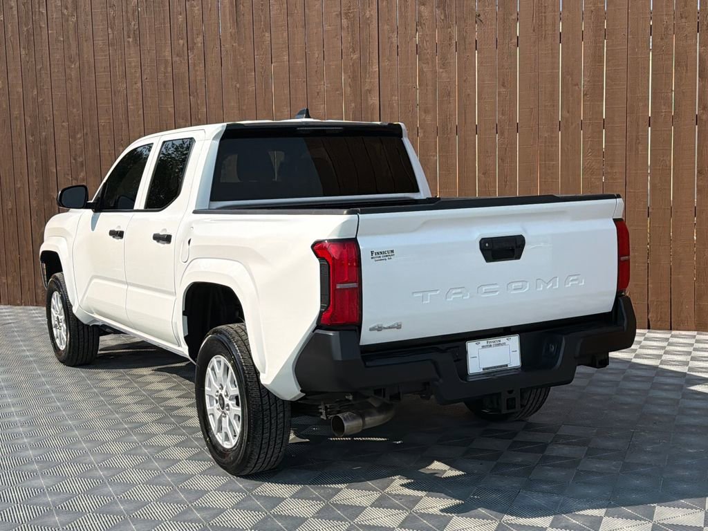 Used 2024 Toyota Tacoma SR image 16