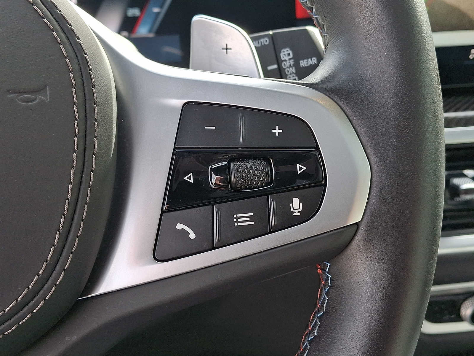 Used 2026 BMW X5 M60i AWD/4WD image 23