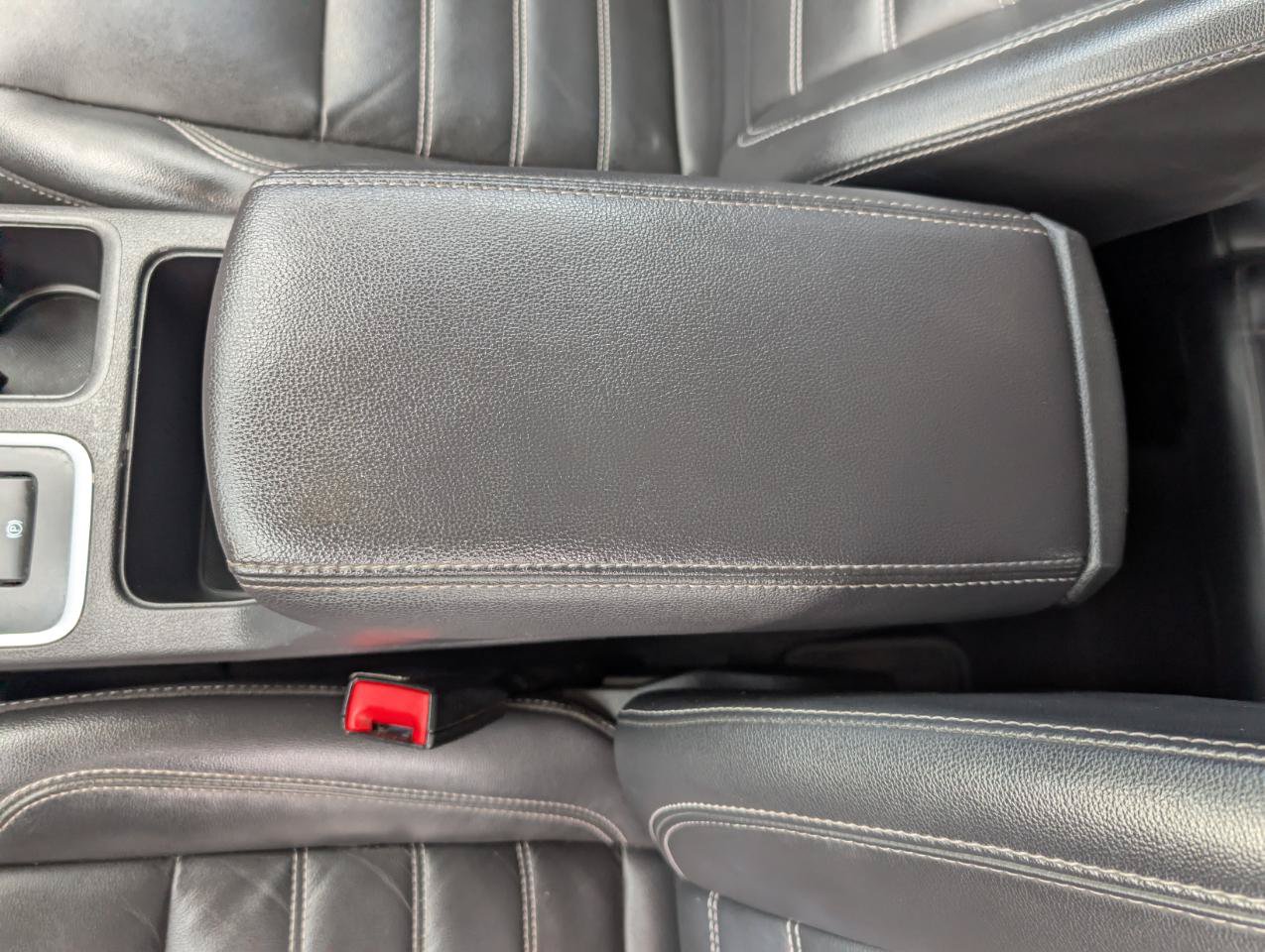 Used 2019 Ford Escape Titanium AWD/4WD image 29