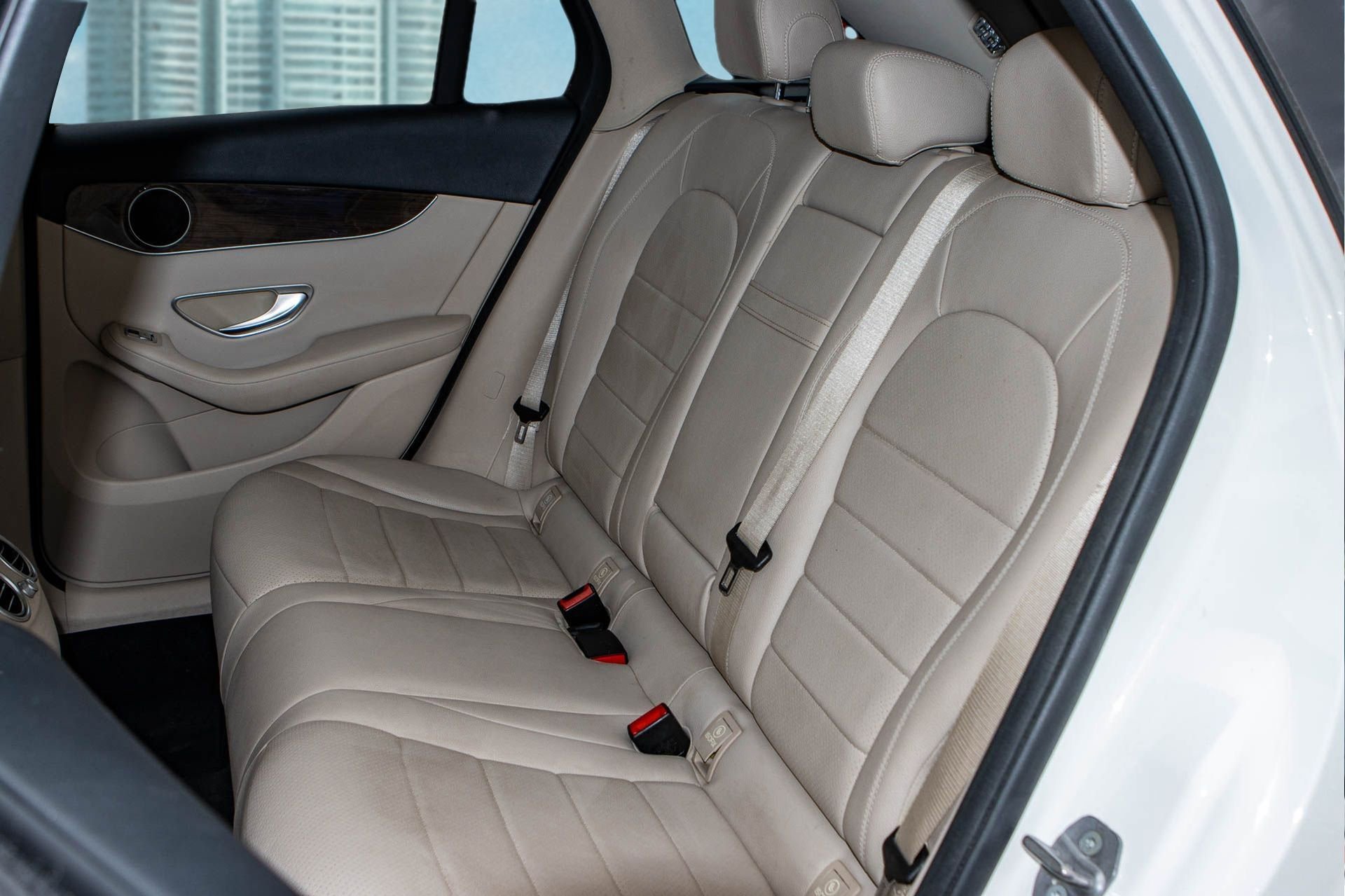 Used 2021 Mercedes-Benz GLC 300 w/ Premium Package image 17