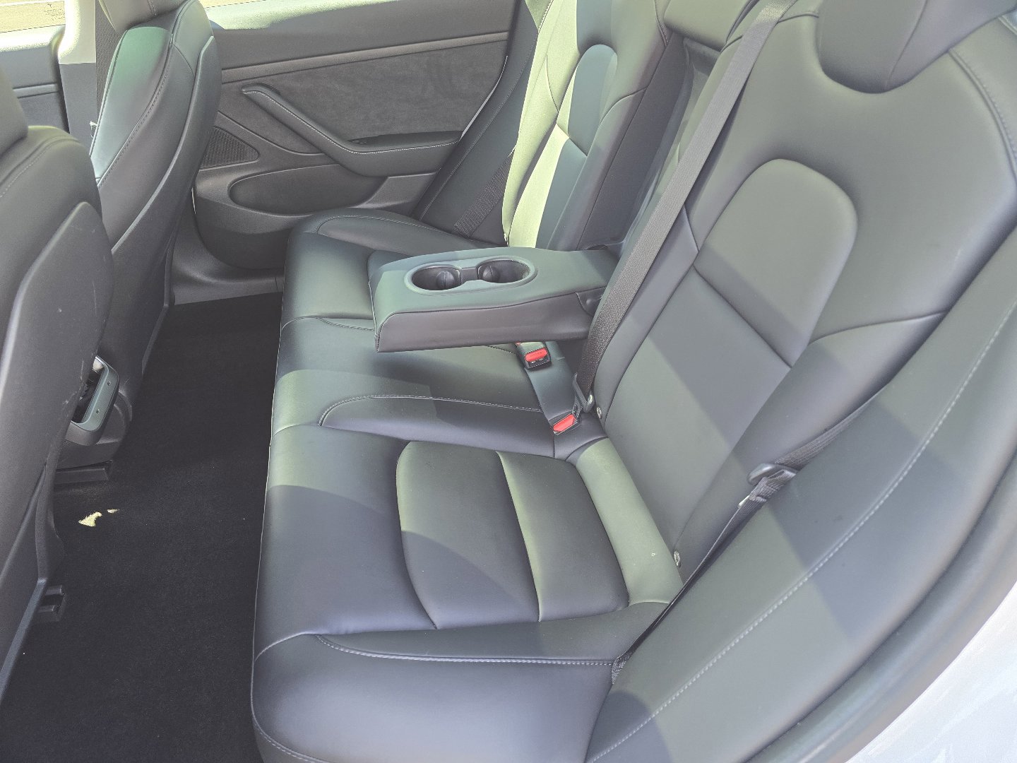 Used 2021 Tesla Model 3 Standard Range Plus image 25