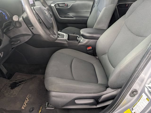 Used 2023 Toyota RAV4 LE AWD/4WD image 12