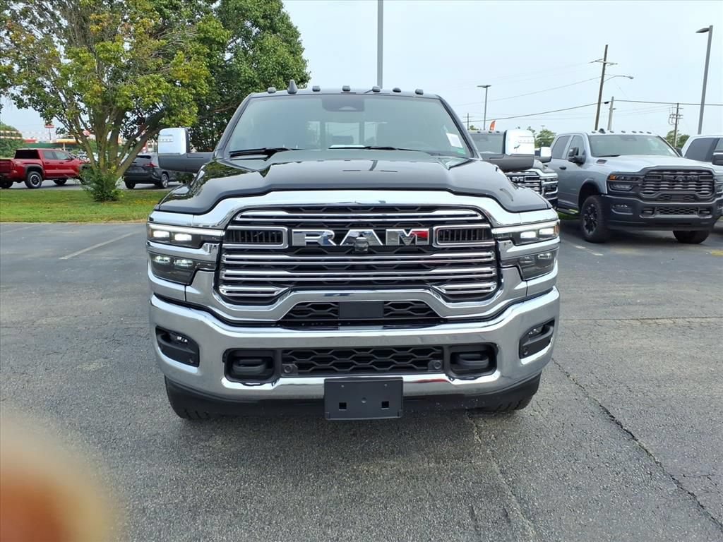 New 2026 RAM 2500 Laramie AWD/4WD image 2