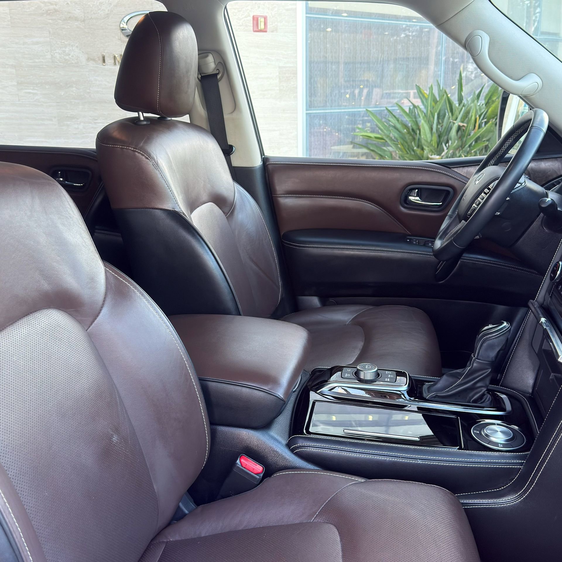 Used 2024 INFINITI QX80 Premium Select w/ Cargo Package image 26