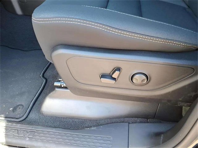New 2026 RAM 1500 4x4 Crew Cab image 11