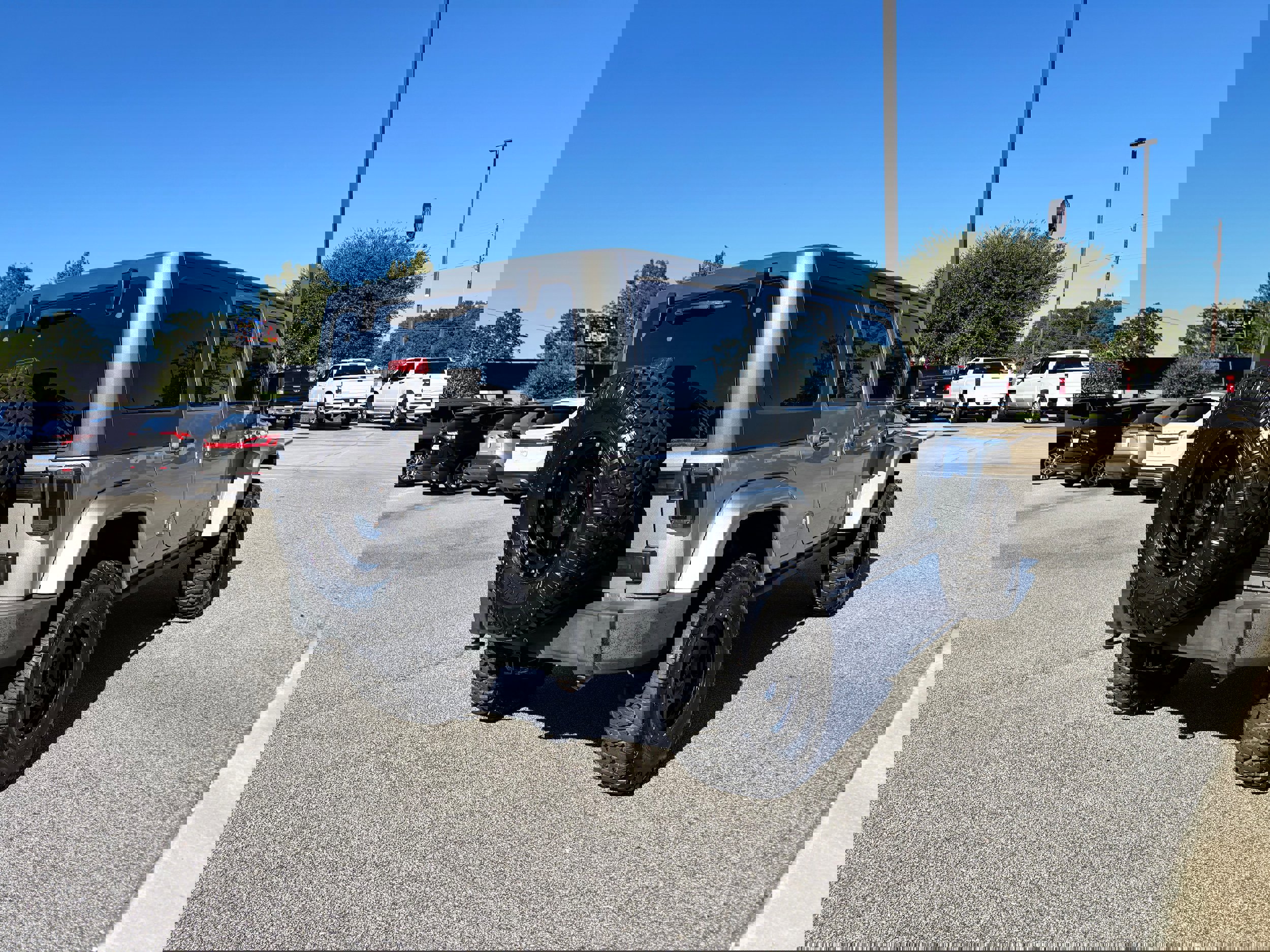 Used 2013 Jeep Wrangler Unlimited Sahara w/ Trailer Tow Group image 5