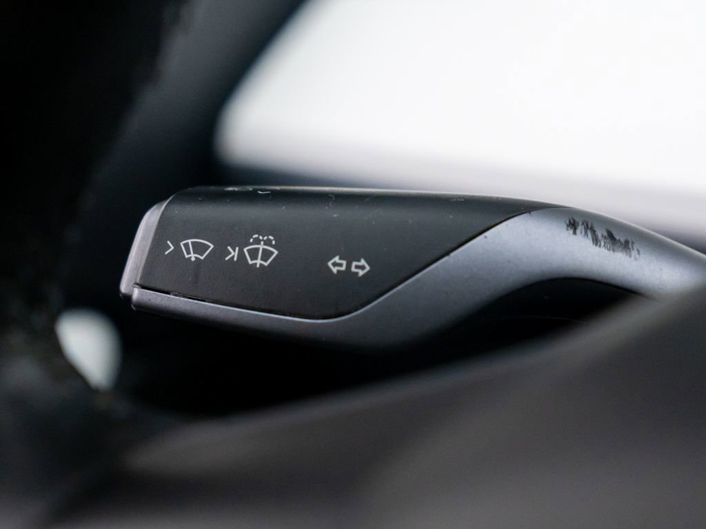 Used 2020 Tesla Model Y Long Range image 18