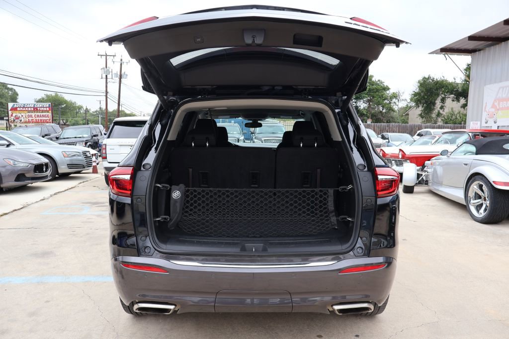 Used 2019 Buick Enclave Preferred w/ LPO, Cargo Package FWD image 18