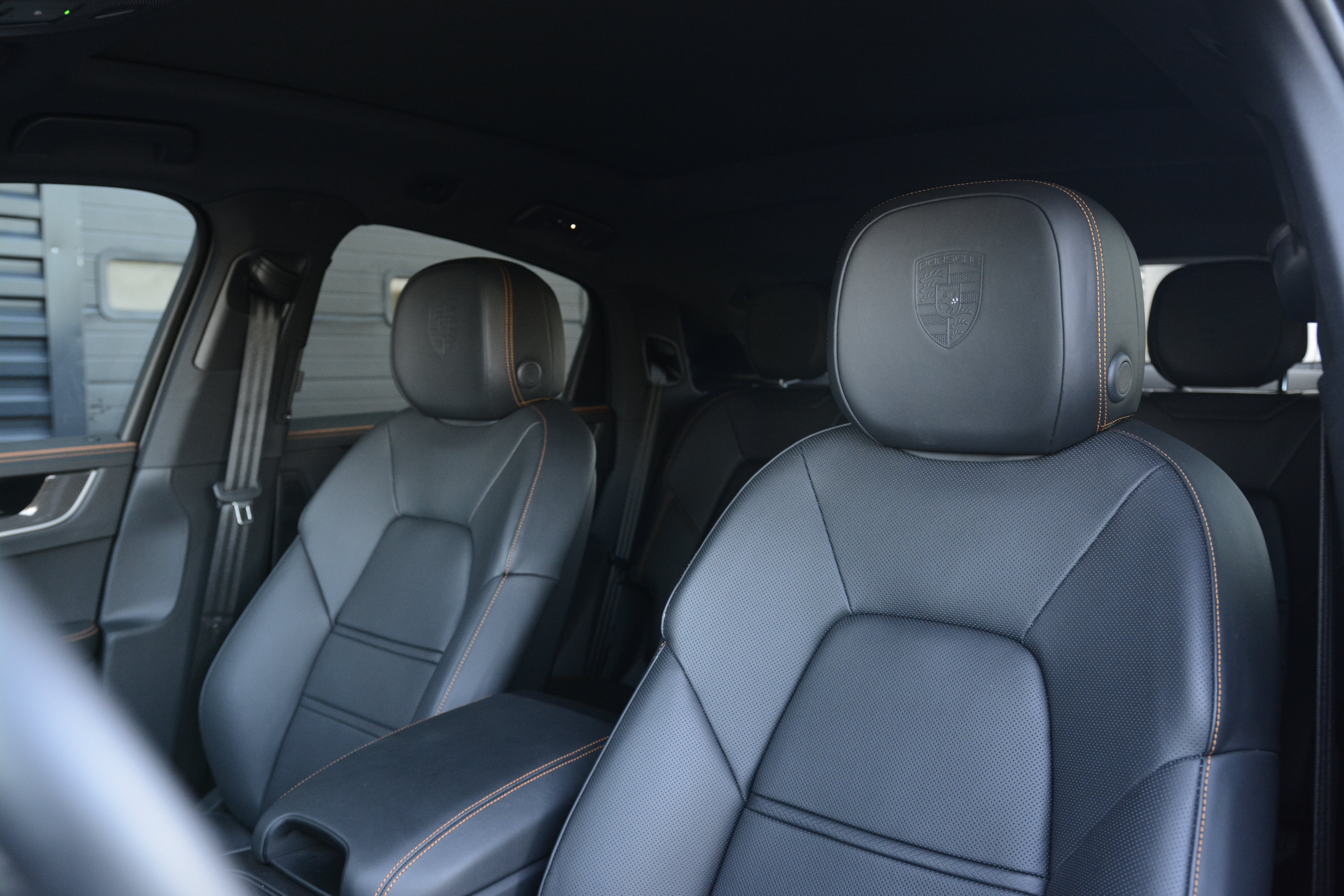 Certified 2025 Porsche Cayenne S AWD/4WD image 5