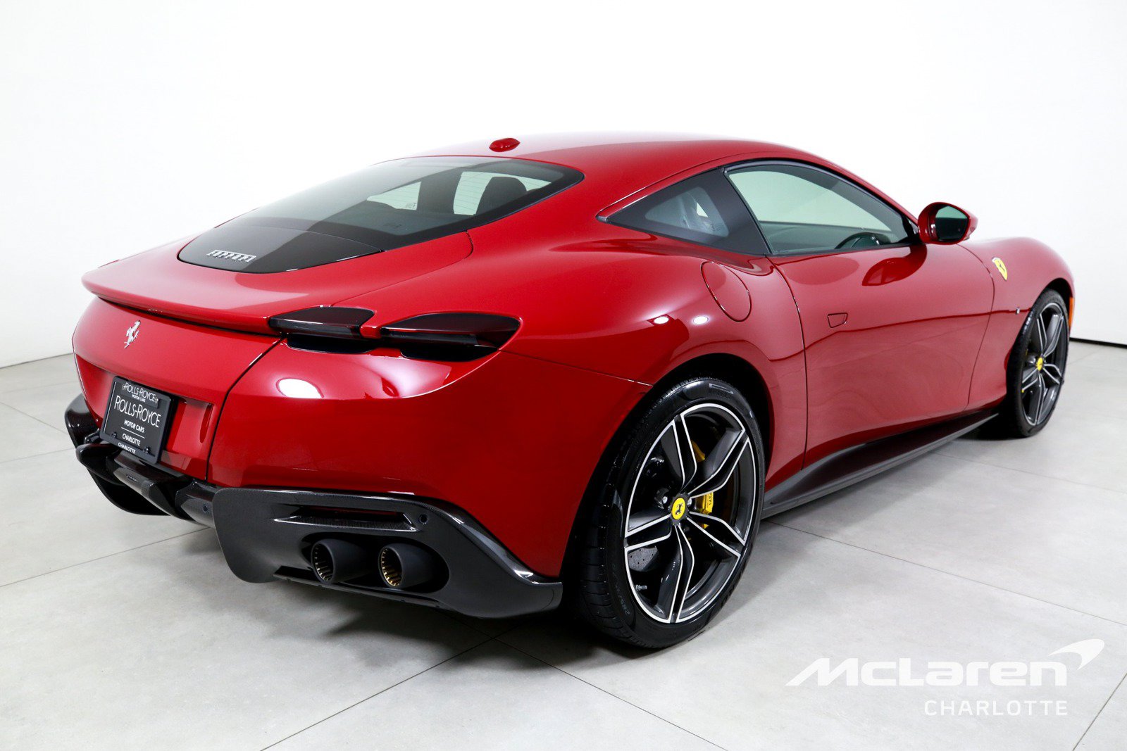 Used 2022 Ferrari Roma RWD image 8