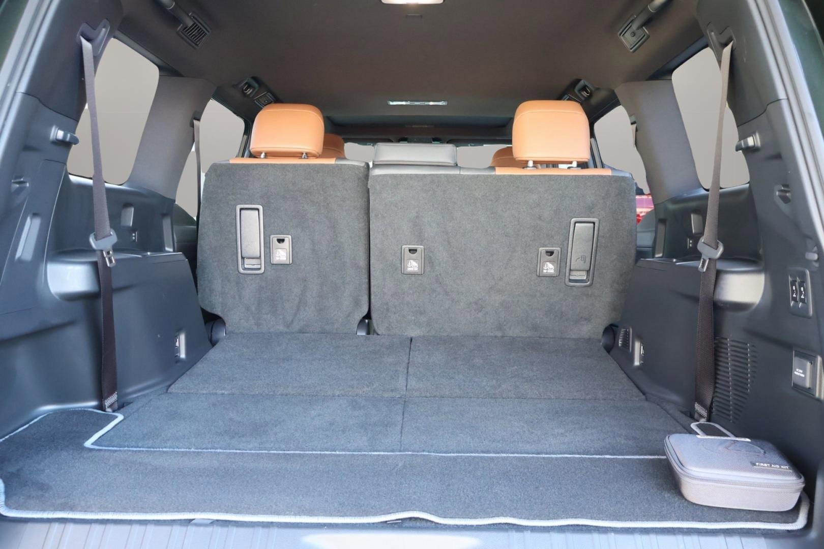 Used 2025 Lexus GX 550 image 18