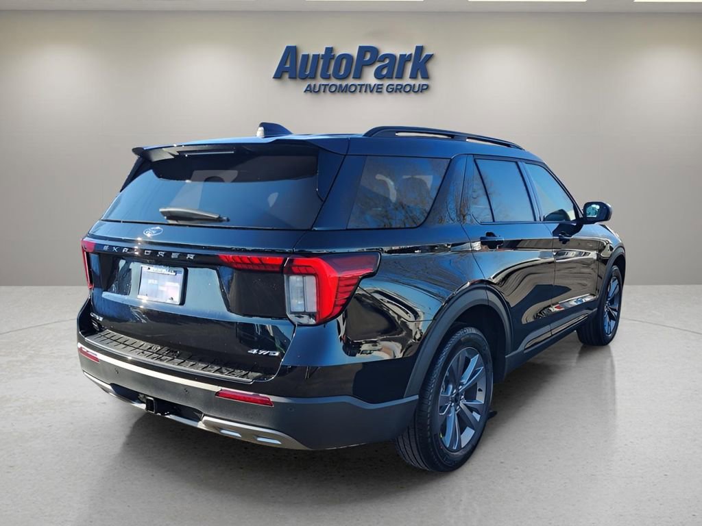 New 2026 Ford Explorer Active w/ Active Comfort Package image 7