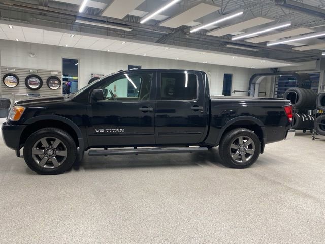 Used 2015 Nissan Titan SV w/ SV Value Truck Package image 9