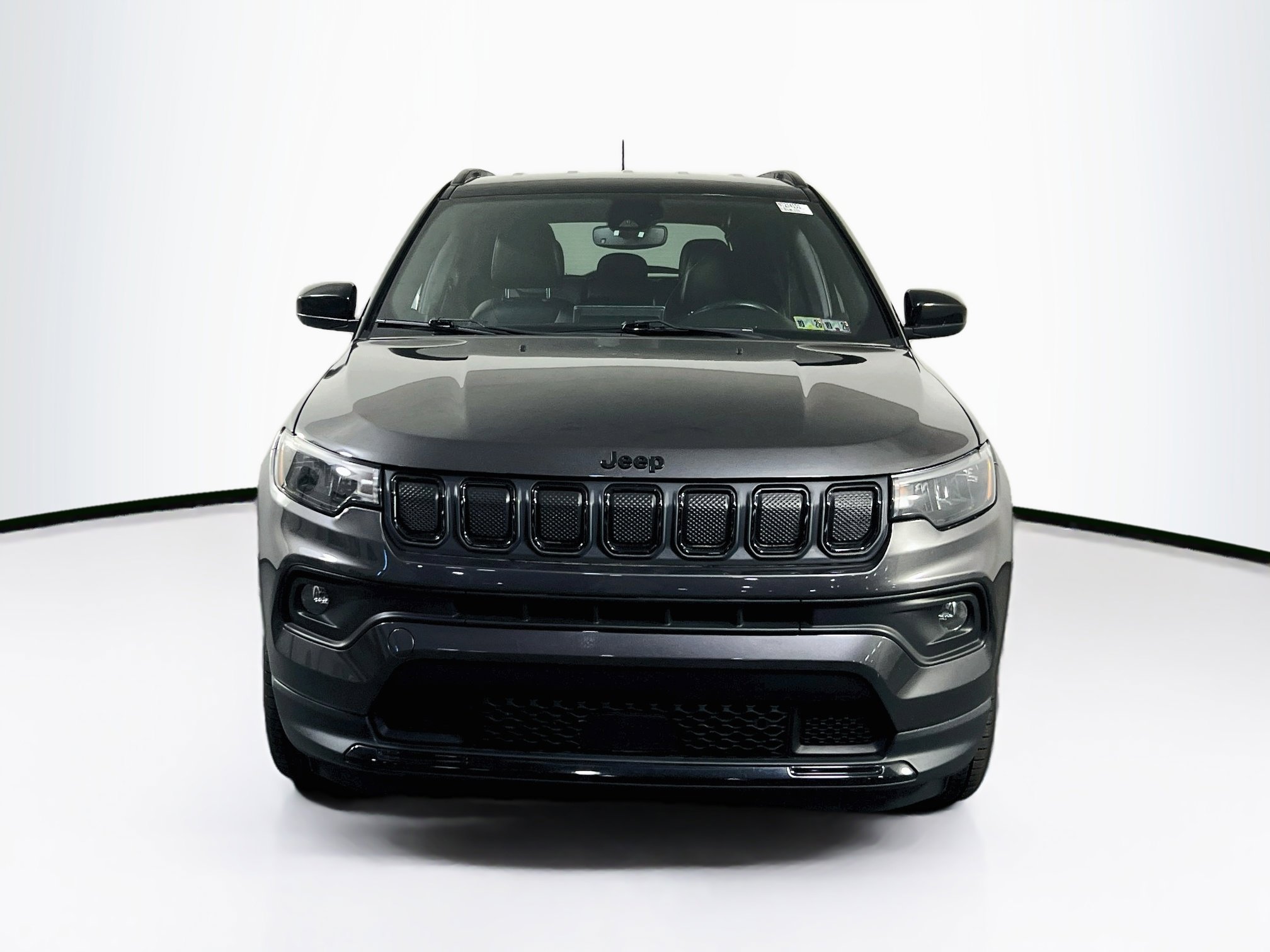 Used 2022 Jeep Compass Latitude w/ Convenience Group AWD/4WD image 2