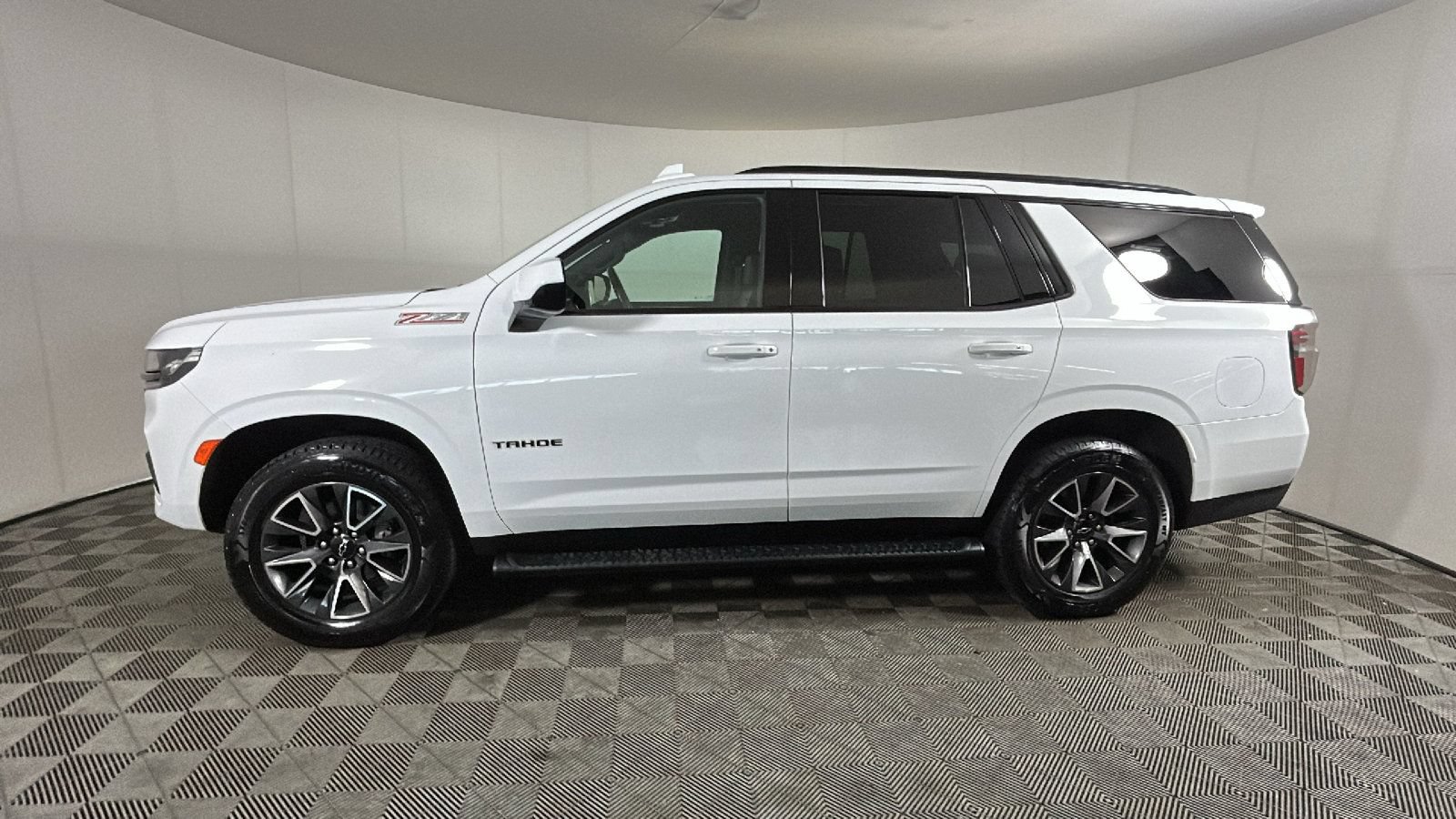 Used 2022 Chevrolet Tahoe Z71 AWD/4WD image 7