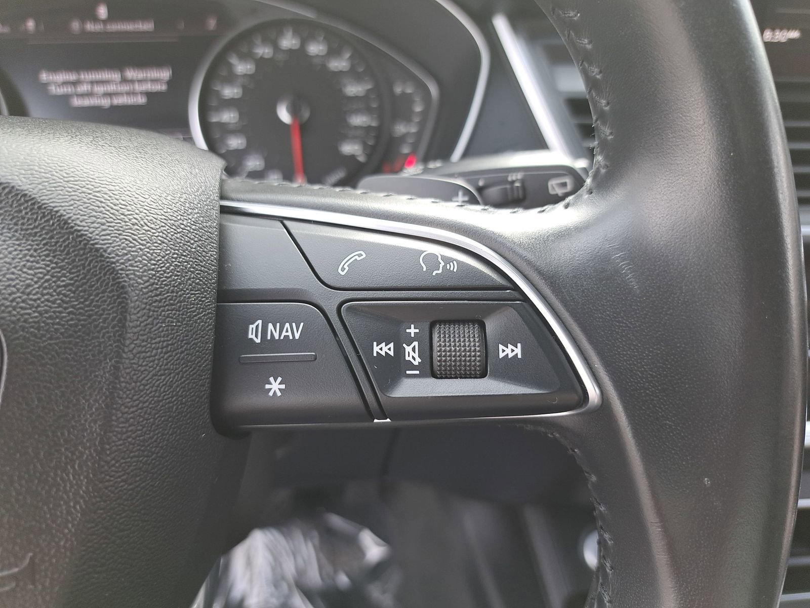 Used 2020 Audi Q5 2.0T Premium w/ Convenience Package image 18