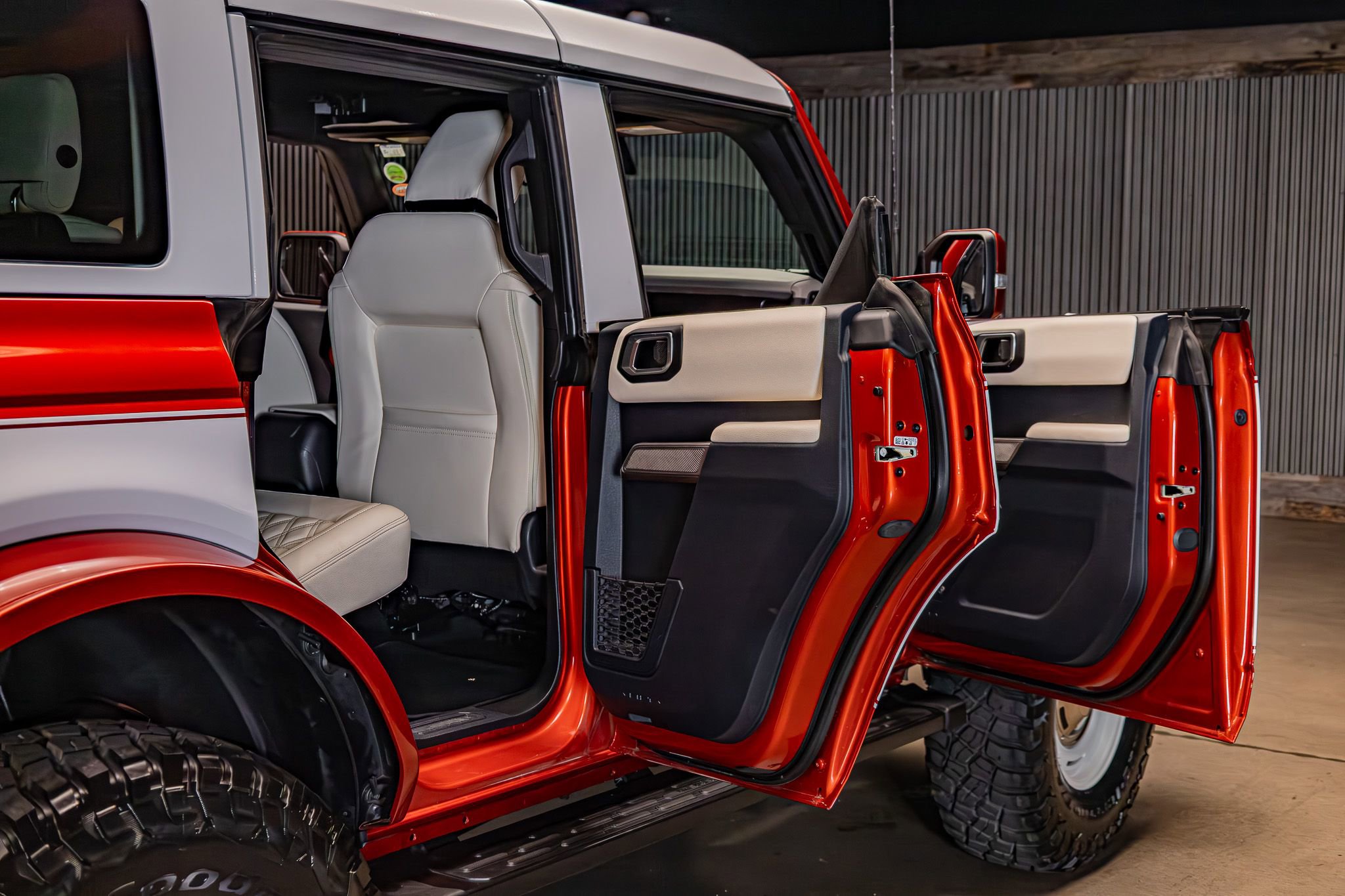 Used 2023 Ford Bronco Wildtrak AWD/4WD image 29