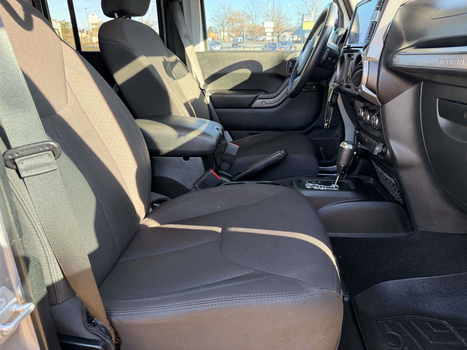 Used 2017 Jeep Wrangler Unlimited Sport w/ Quick Order Package 24S image 12