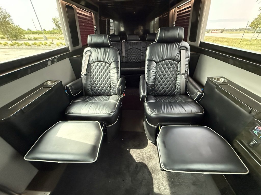 Used 2016 Mercedes-Benz Sprinter 3500 image 53