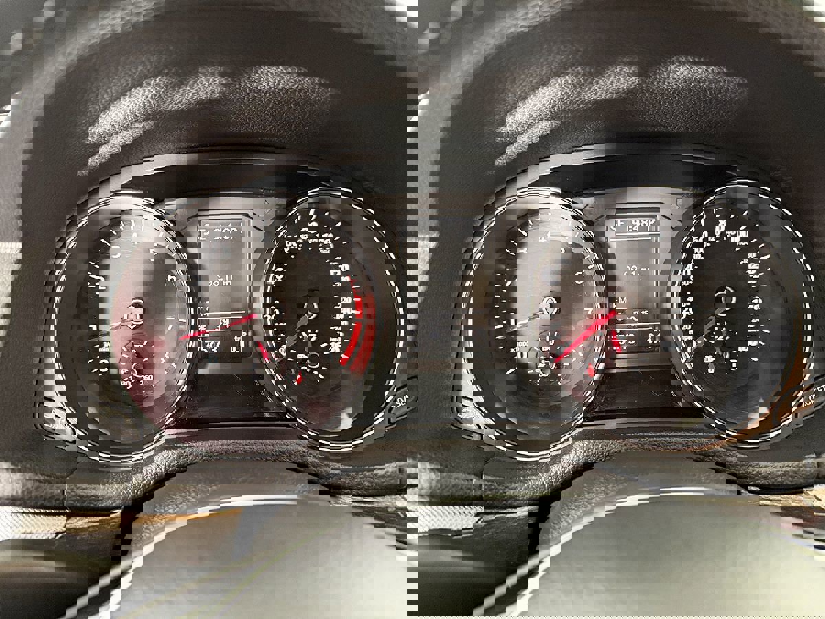 Used 2018 Volkswagen Passat 2.0T SE image 27